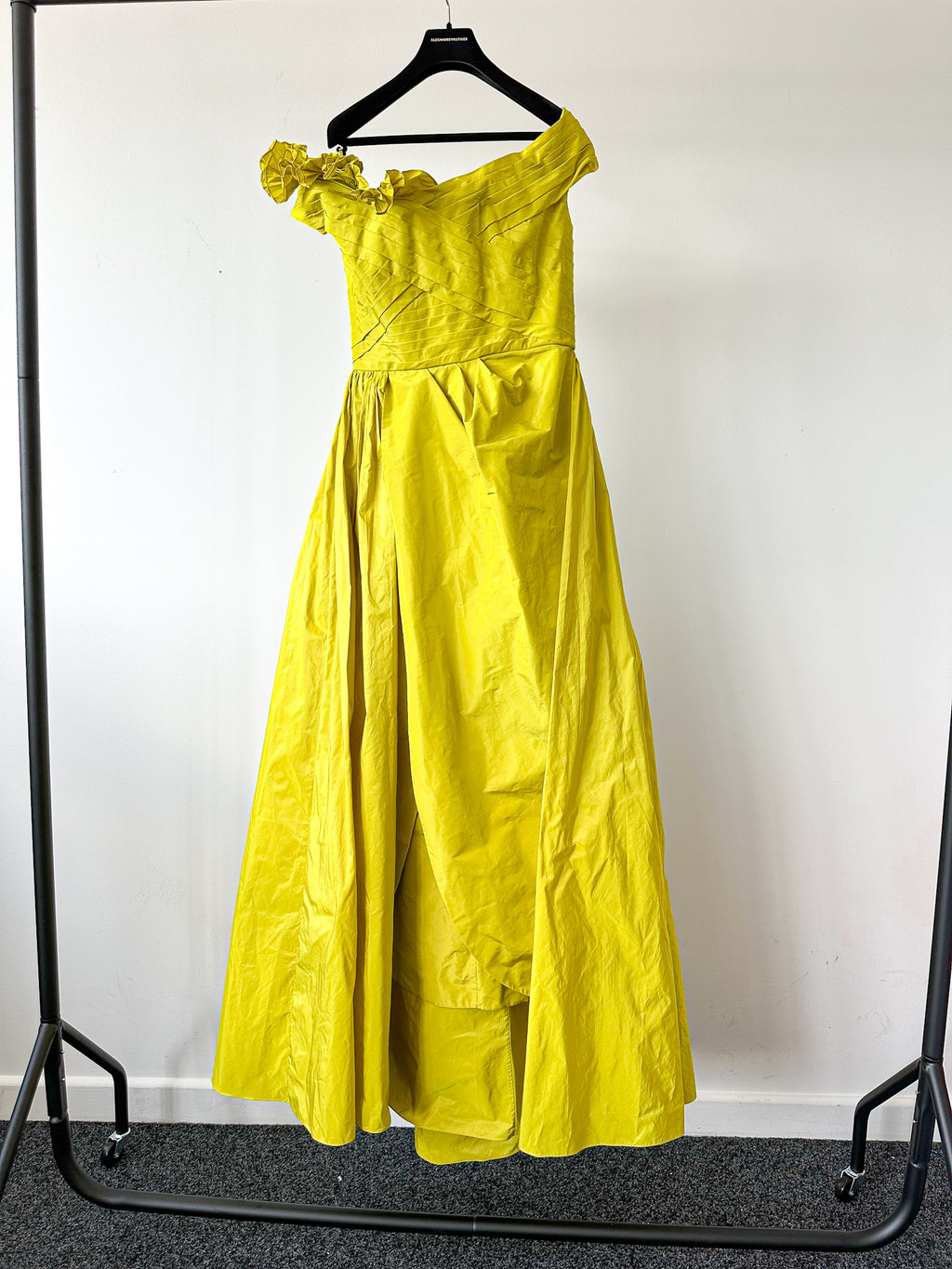 Elie Saab Lime Green Ruffle Detail Off Shoulder Open Leg Formal Gown AW23/24 - House Of Huntington