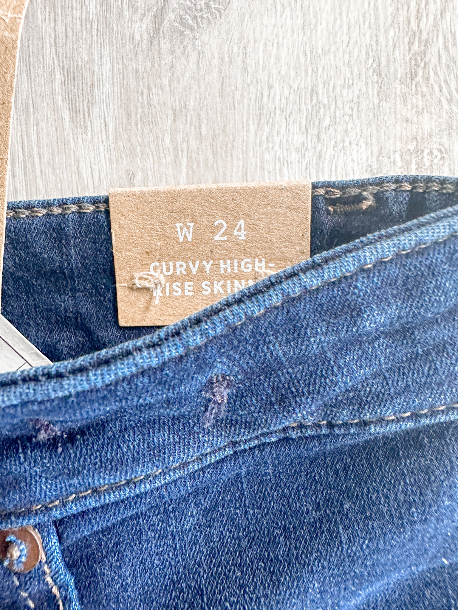 Madewell Curvy High-Rise Skinny Jeans - House Of Huntington