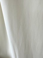Robe colonne blanche à volants et à une épaule Warrington de Roland Mouret