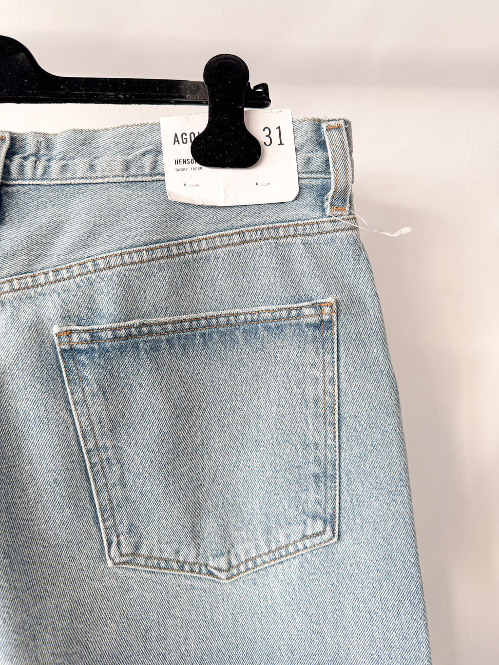 Agolde Henson Baggy Taper Denim Jeans in Replica