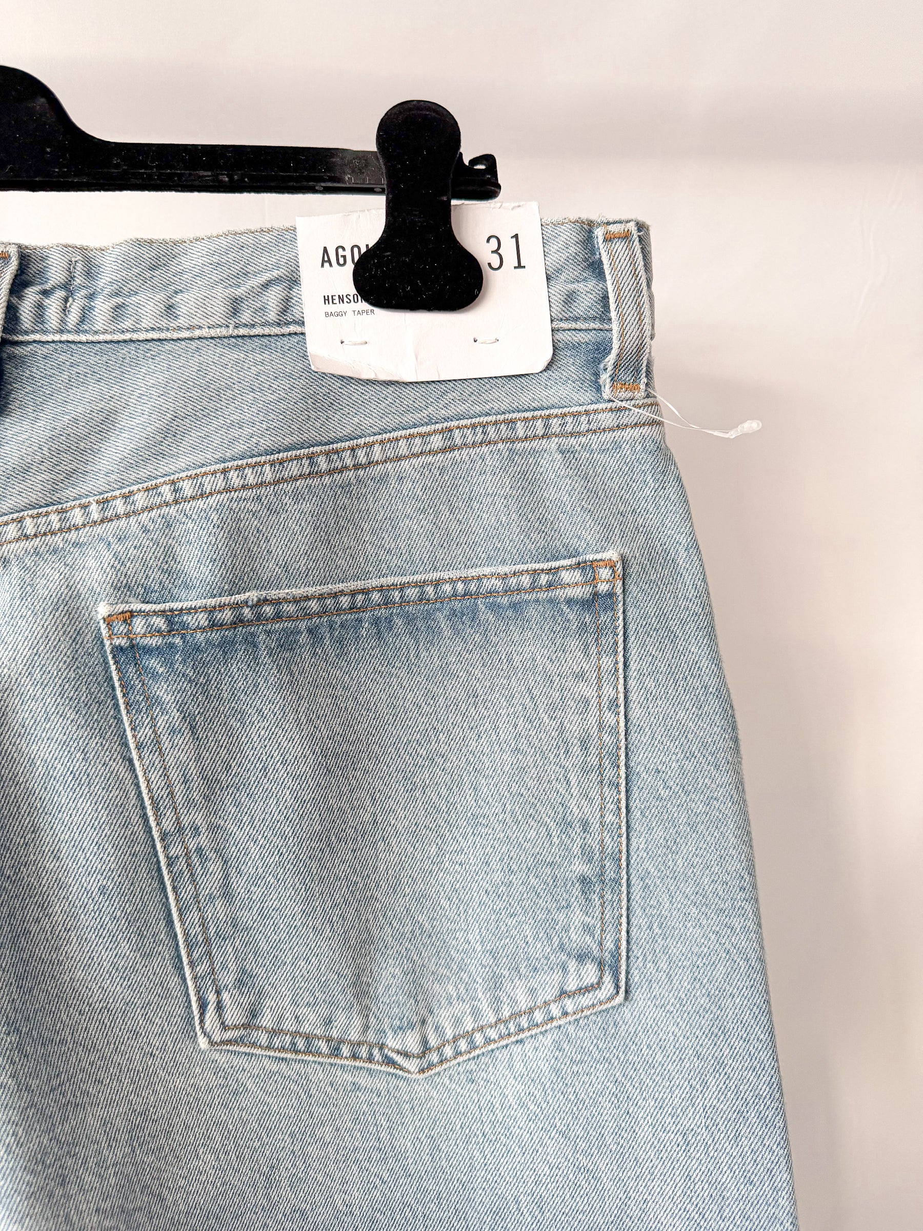 Agolde Henson Baggy Taper Denim Jeans in Replica