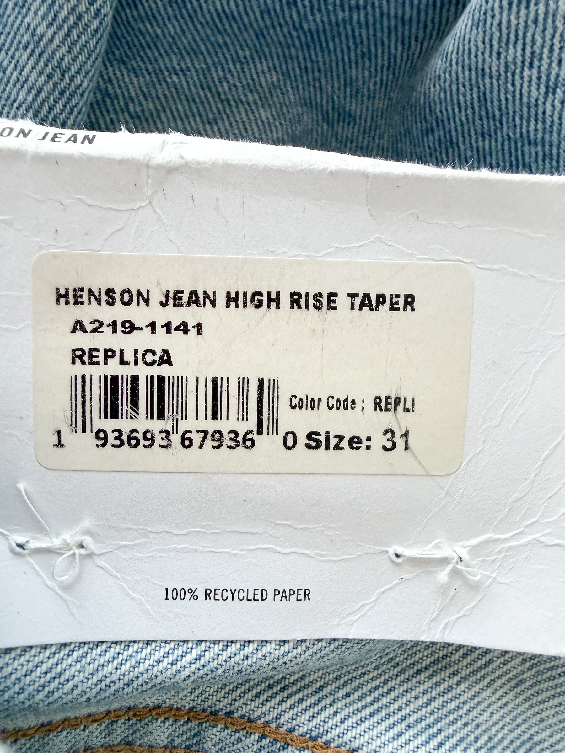 Agolde Henson Baggy Taper Denim Jeans in Replica