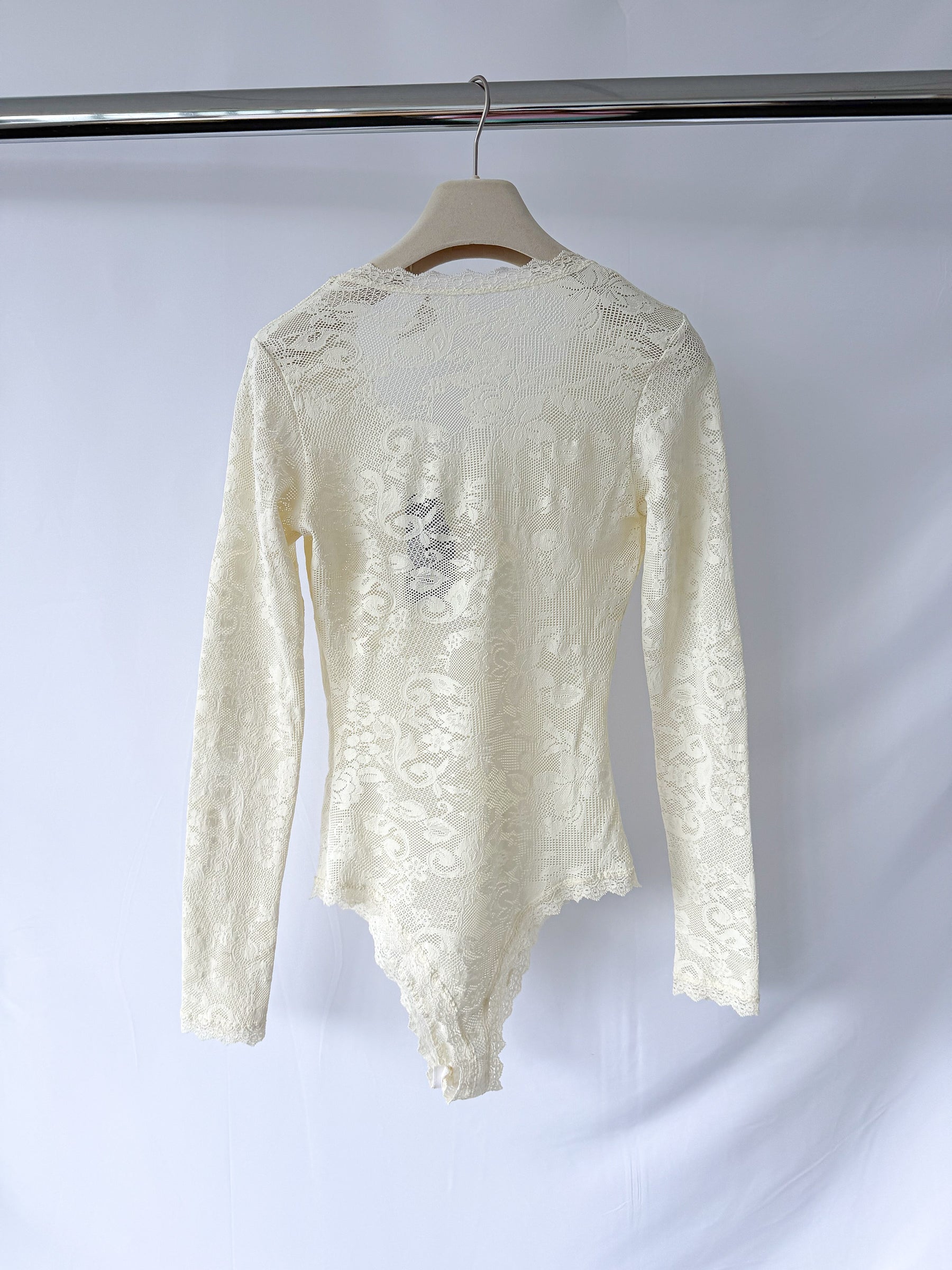 Pain De Sucre Ecru French Lace Bodysuit Eros