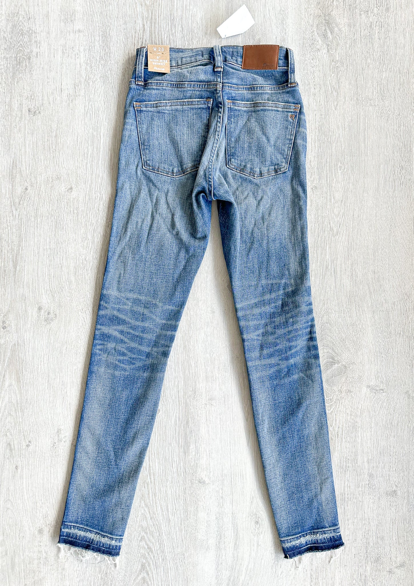 Джинсы-скинни со средней посадкой MADEWELL 9 дюймов в цвете York Wash: порвать и починить