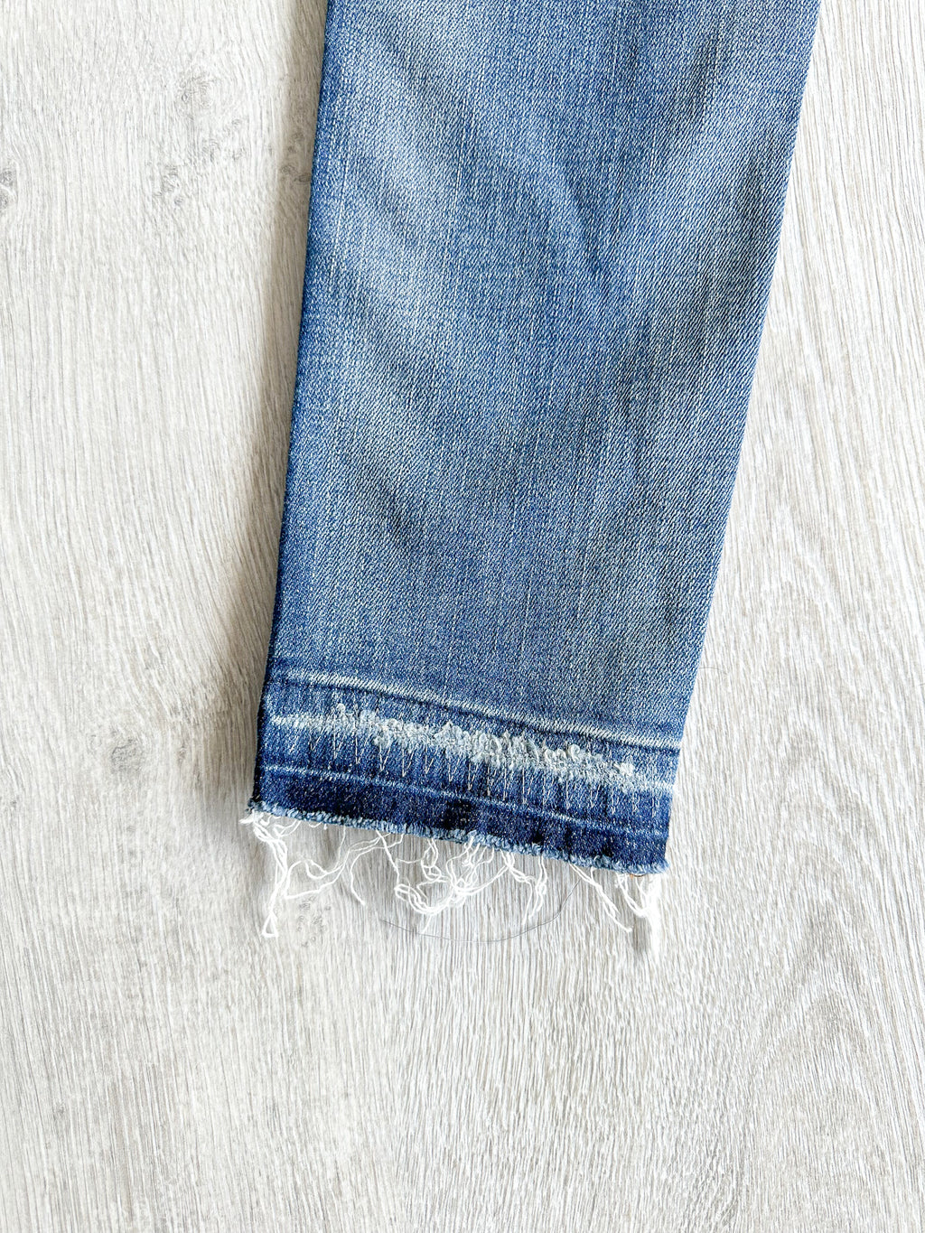 Джинсы-скинни со средней посадкой MADEWELL 9 дюймов в цвете York Wash: порвать и починить