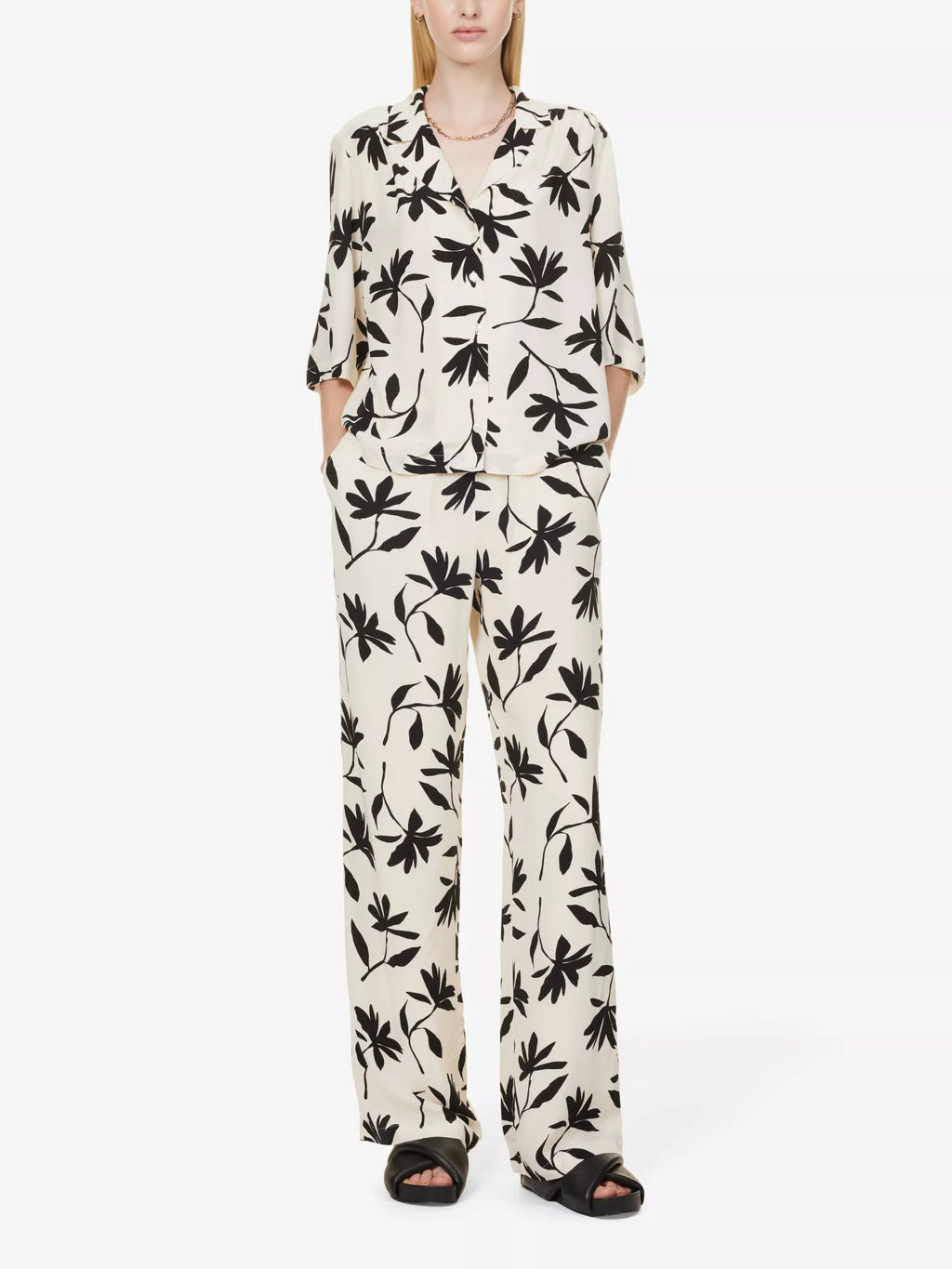 ANINE Bing Row Floral Print Ivory Woven Button-Up Relaxed Shirt - House Of Huntington