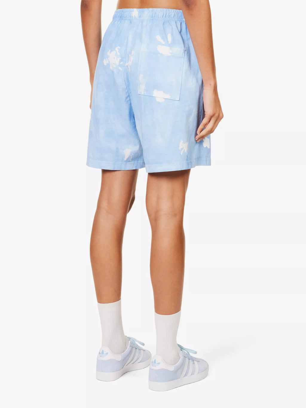 SPORTY & RICH Serif Font Logo Tie Dye Cotton Jersey Blue Shorts - House Of Huntington
