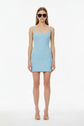 Mini-robe Bec + Bridge Reina en tissu extensible tissé bleu à dos ouvert