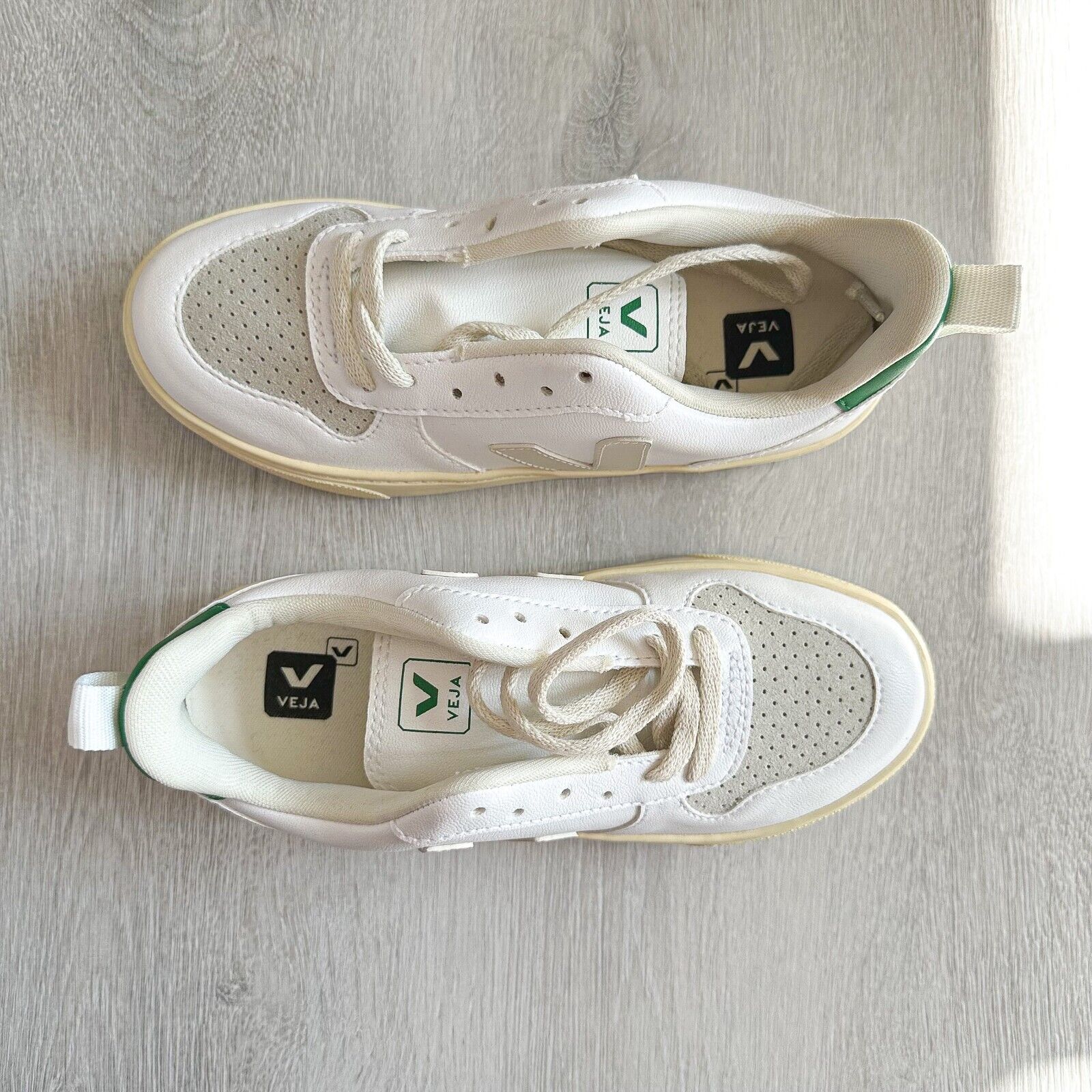 VEJA White Grey Green V Logo Trainers - House Of Huntington