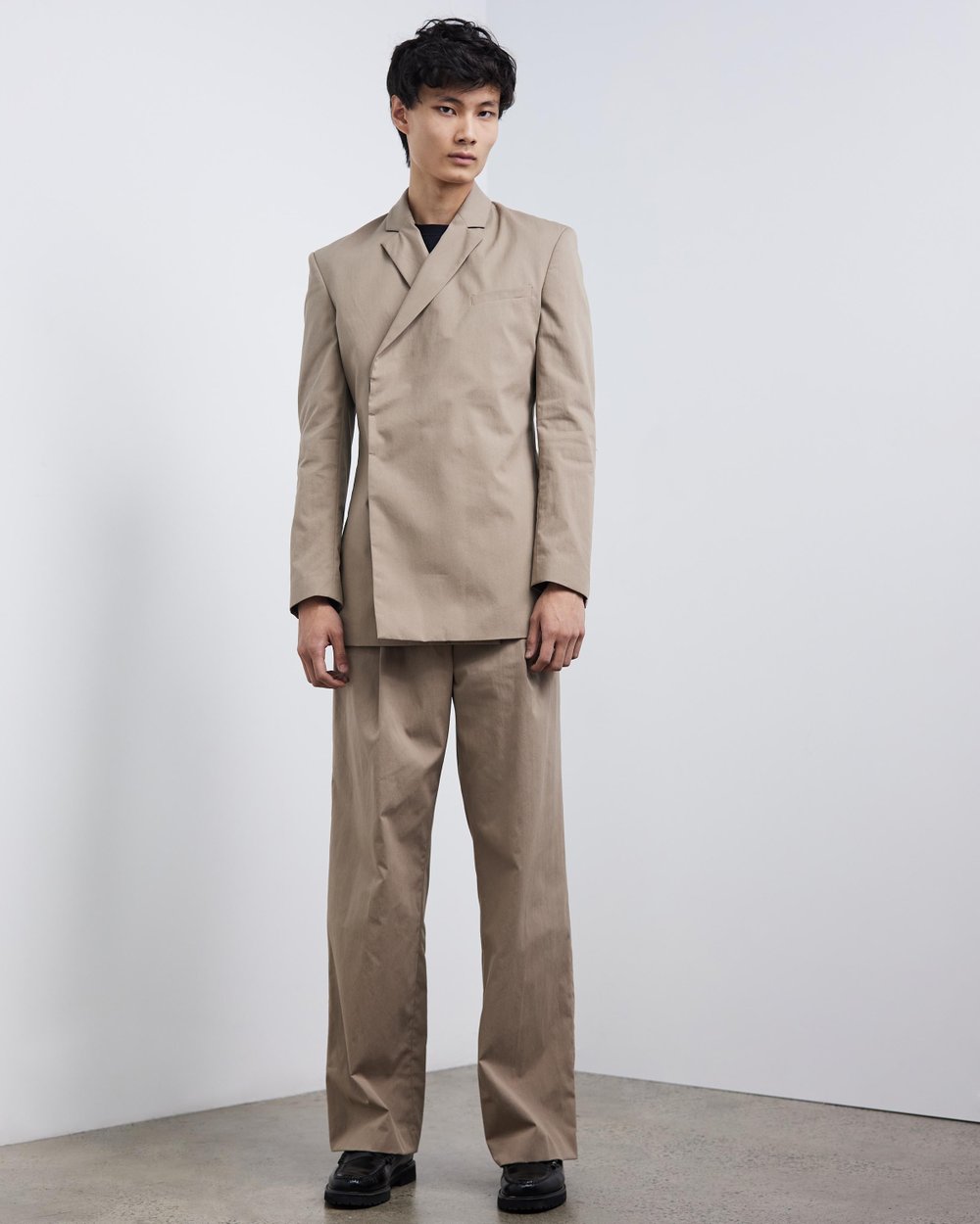 Han Kjobenhavn Hidden Button Blazer In Light Brown