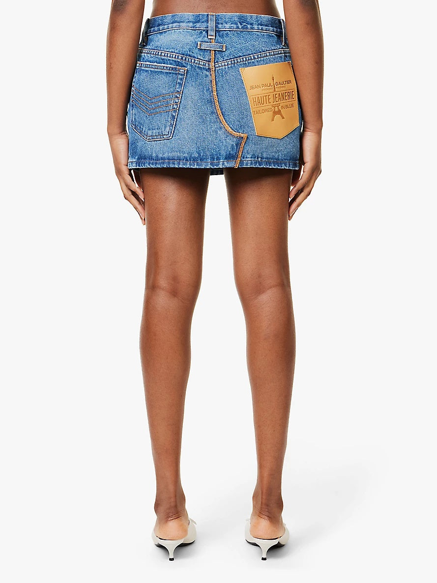 Mini-jupe en jean à grand logo Jean Paul Gaultier Haute Jeanerie