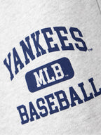 Sporty & Rich New York Yankees Gym Print Cotton Relaxed Shorts