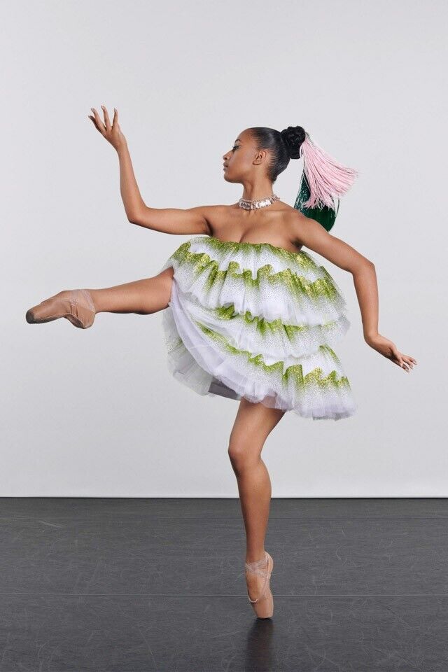 Halpern Shimmery Green Tiered Tulle Poofy Ruffle Strapless Mini Dress