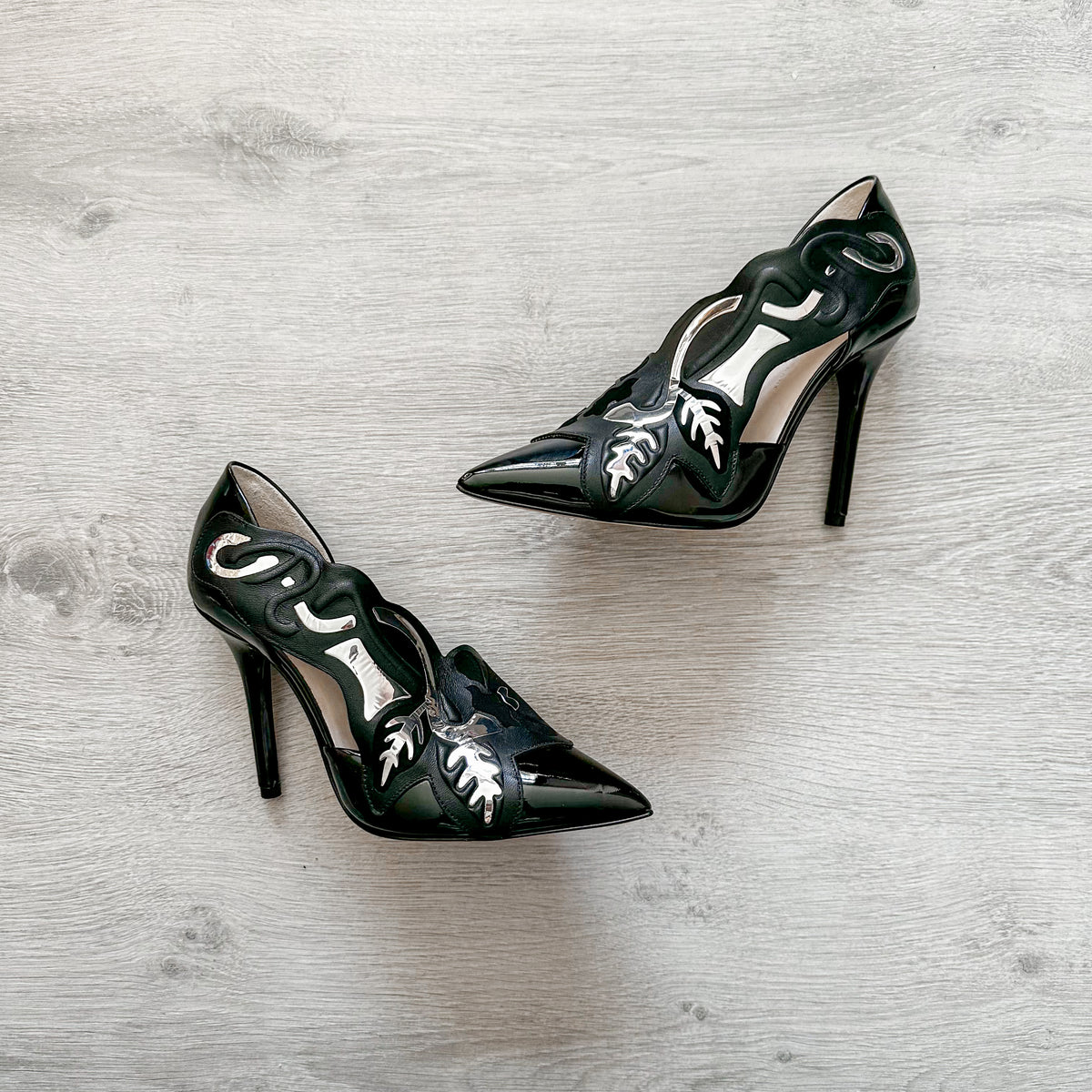 Silver Detail Pointed Toe High Heels