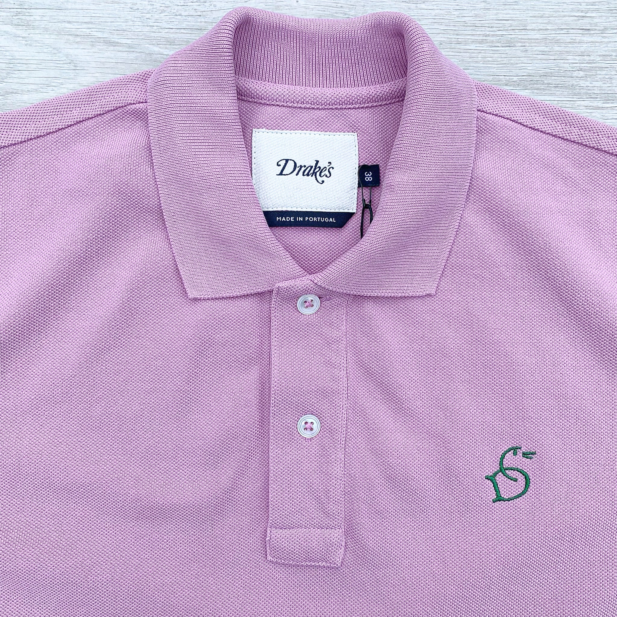 Kemeja Polo Piqué Kapas Bersulam Logo Drake's Lilac Pink Duck