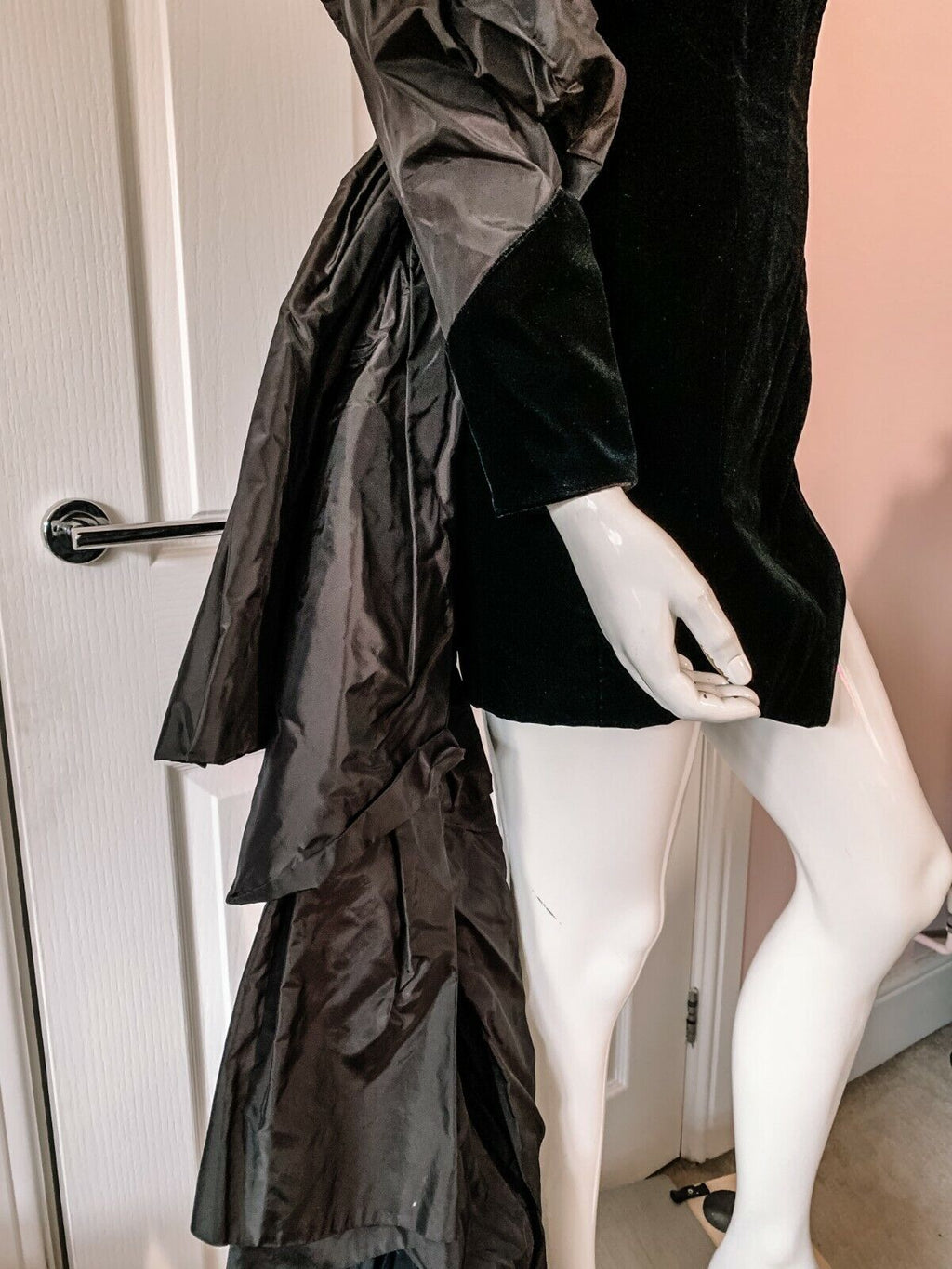 Alexandre Vauthier Black Velvet Dramatic Drape Detail Dress - House Of Huntington