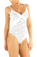 Pain De Sucre Alona Weißer Spitzen-Camisole-Tanga-Body-Top